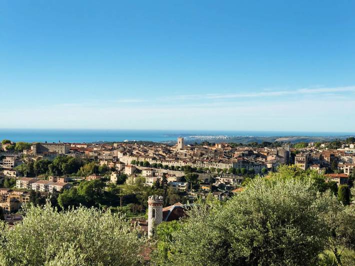 Ferienhaus für 10 Personen, mit Garten und Pool in Vence - 2