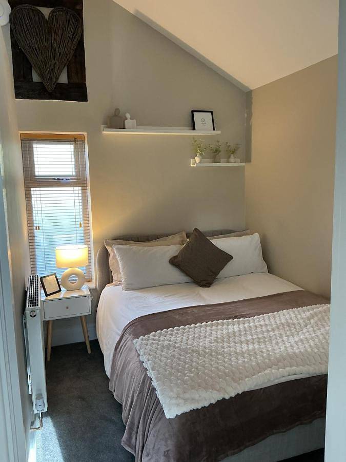 Location de vacances pour 2 personnes, avec Terrasse ainsi que Jardin et Vue à Burnley - 3