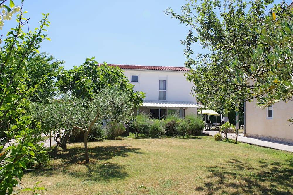 Holiday house in Premantura, 500m from the sea in Premantura, Southcoast Istria