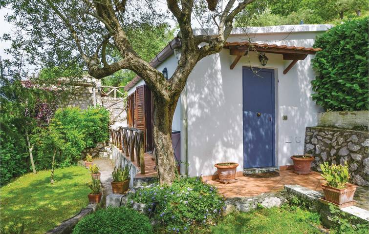 Gîte pour 4 personnes, avec piscine à Massa Lubrense - 2