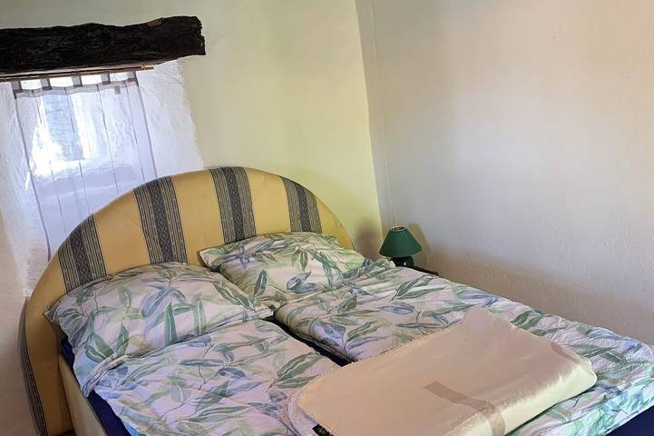 Location de vacances pour 8 personnes, avec jardin et piscine, animaux acceptés à Aujac - 3