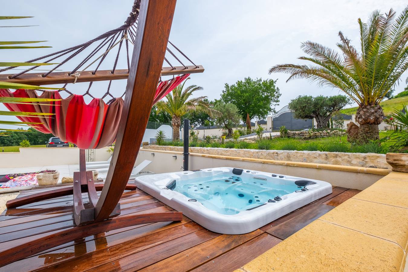Appartement entier, Appartement dans la résidence 'Carsac 1' avec piscine partagée, terrasse partagée et jardin partagé in Carsac-de-Gurson, Périgord Pourpre