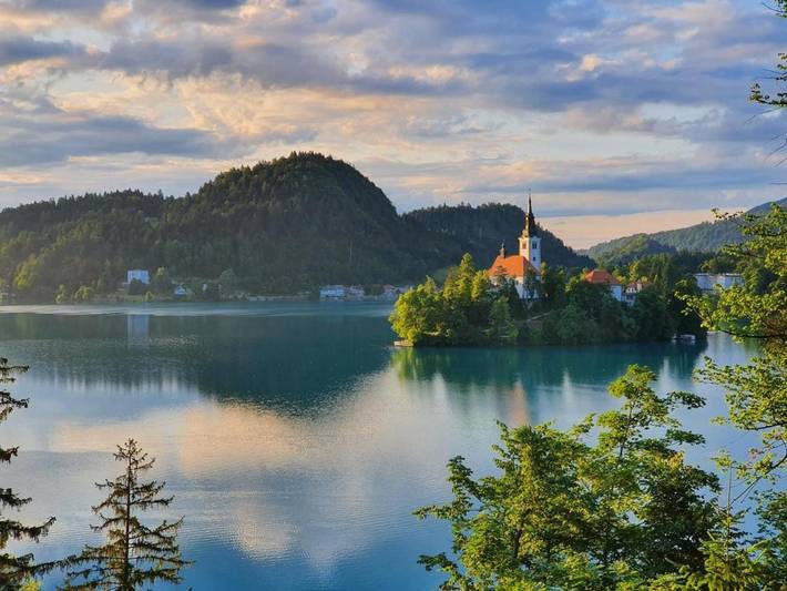Dom dla 6 osób, z Balkon i Taras oraz Ogród i Widok na jezioro w Jezioro Bled