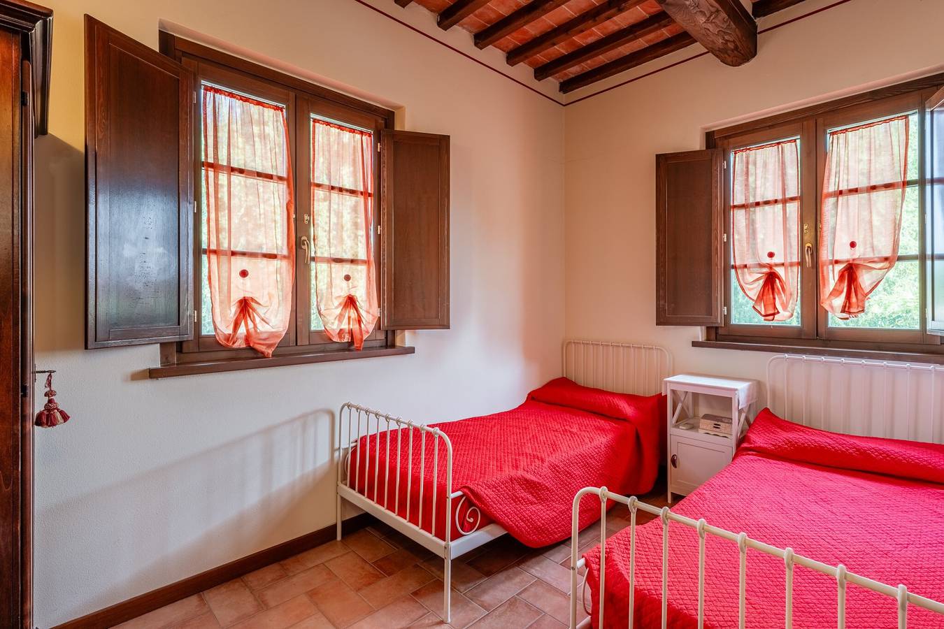 Casa vacanze 'Rosa Rossa' con piscina condivisa, Wi-Fi e aria condizionata in Montecarlo (Toscana), Provincia di Lucca