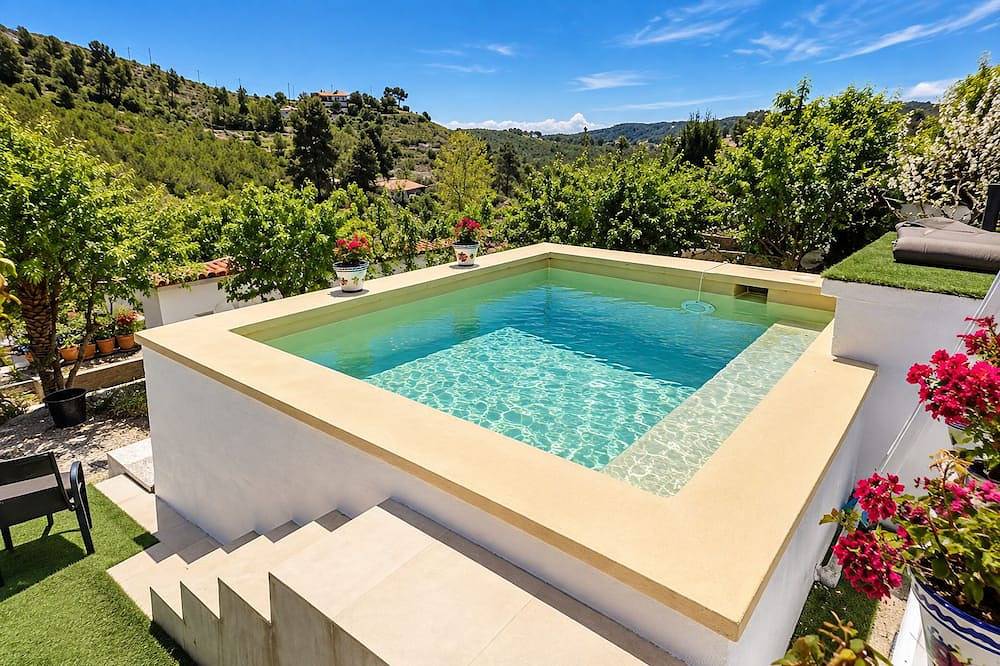Charming Villa with Private Pool & Stunning Mountain Views in Olivella, Garraf