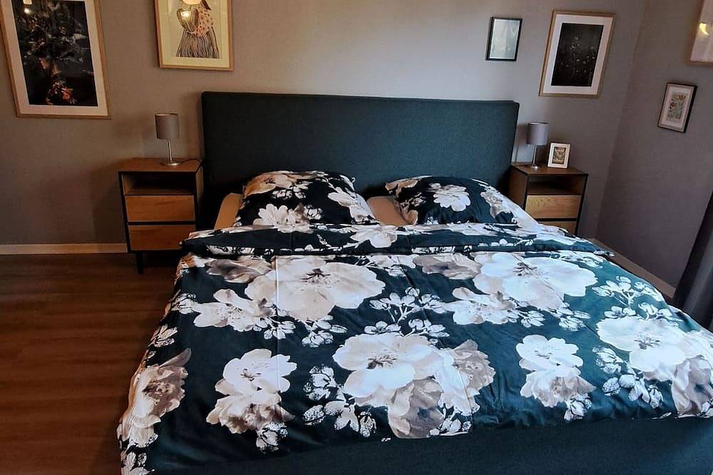 Wunderschönes Ferienhaus mit Südterrasse, moderne Möbel und neuem Boxspringbett. in Roth (Hausen), Hausen