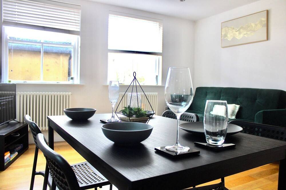 Entire apartment, Free Parking |St Albans City Centre |Sleeps 5 in Hertfordshire