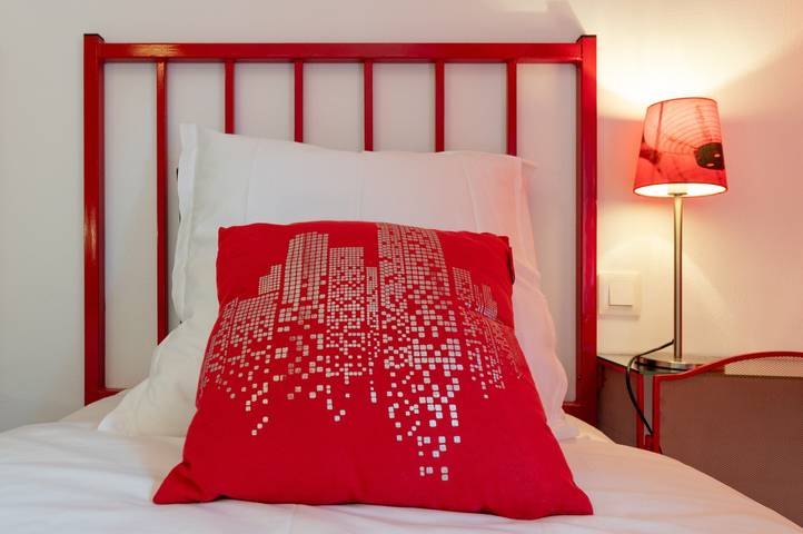 Guest Room 'A L’abri - An Tan' with Shared Terrace, Garden, and Wi-Fi in Saint-Nolff, Regionalt naturreservat i Golfe du Morbihan