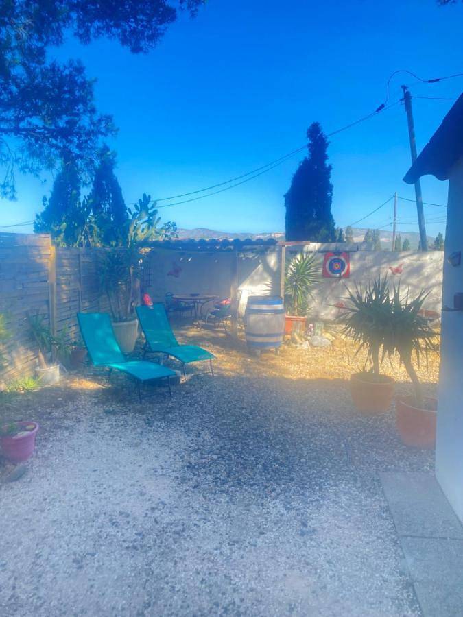 Gîte pour 4 personnes, avec terrasse ainsi que jardin et vue à Rivesaltes - 3