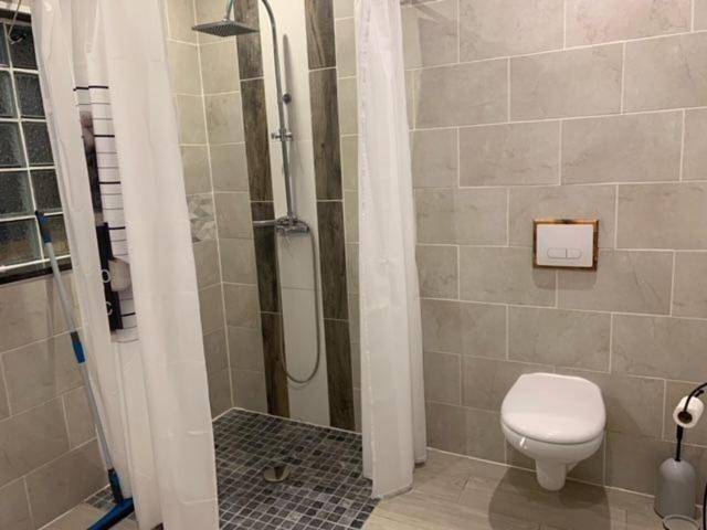 Gîte pour 4 personnes, avec sauna ainsi que jacuzzi et terrasse à Givet (homonymie) - 4