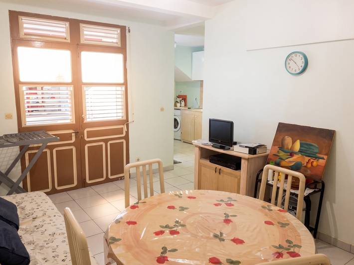 Apartamento entero, Apartamento moderno en Le Lamentin con jardín cerrado, 110 m² in Le Lamentin, Martinica