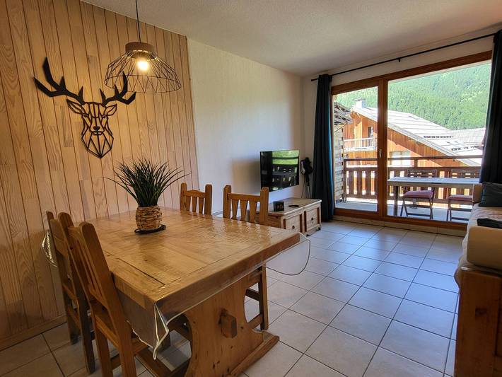 Ganze Wohnung, Ski-In/Ski-Out Apartment mit Pool, 4/5 Personen, Les Orres 1800 in Les Orres, Nationalpark Écrins
