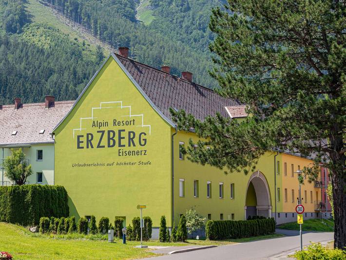 Ferienwohnung für 8 Personen, mit Garten und Balkon, kinderfreundlich in Ennstal