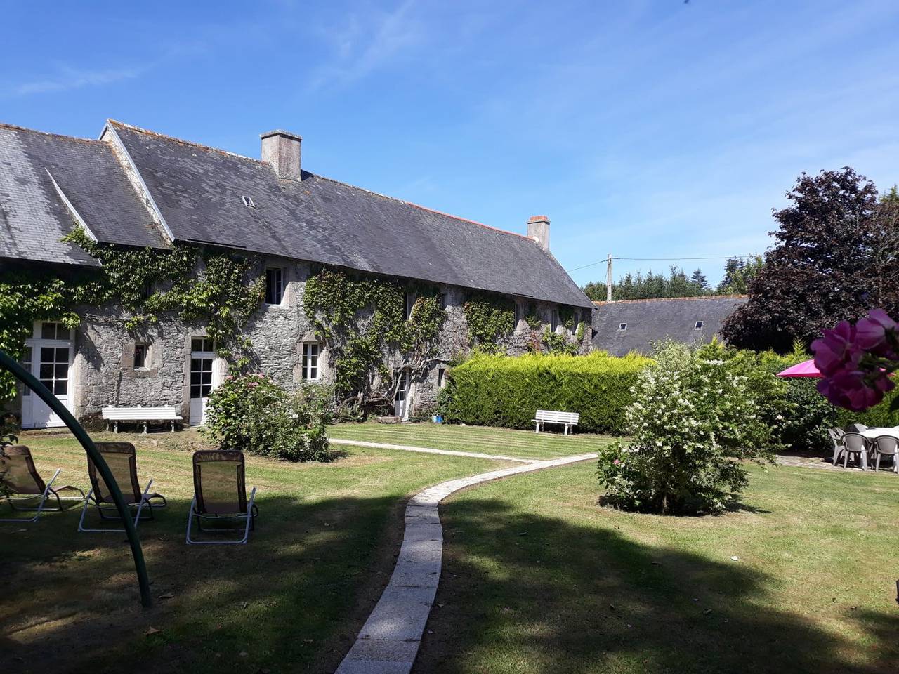Vieux Manoir - Manoir de Kerhir in Trédarzec, Côte de Granit Rose