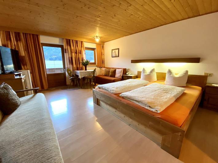 Ferienwohnung für 4 Personen, mit Balkon und Terrasse sowie Garten und Ausblick am Achensee - 4