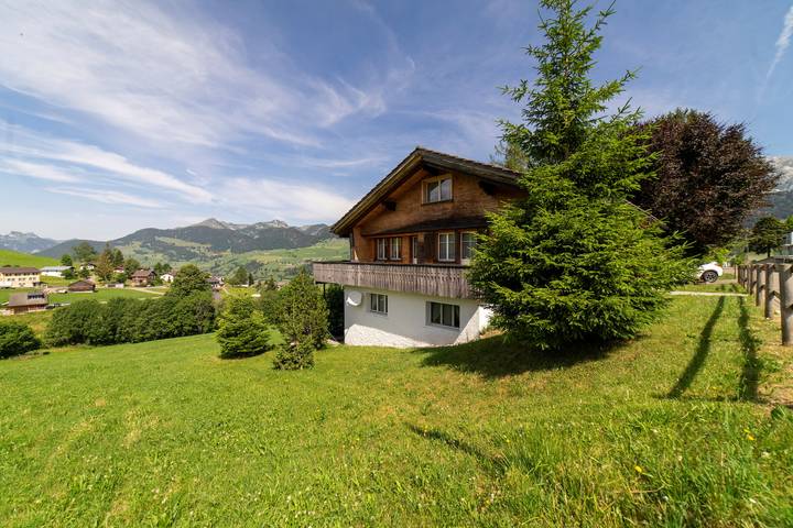 Ferienhaus für 9 Personen, mit Garten und Seeblick - 1