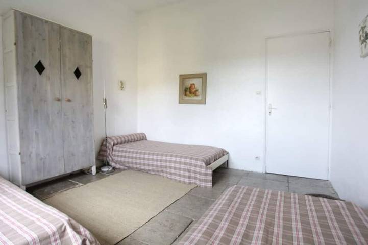 Location de vacances pour 12 personnes, avec jardin et terrasse à Barbentane - 2