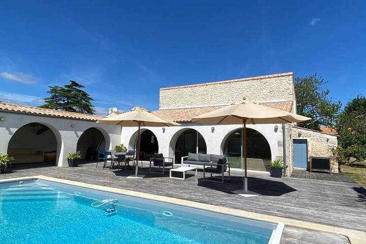 Location de vacances pour 4 personnes, avec Terrasse et Jardin à L'Éguille