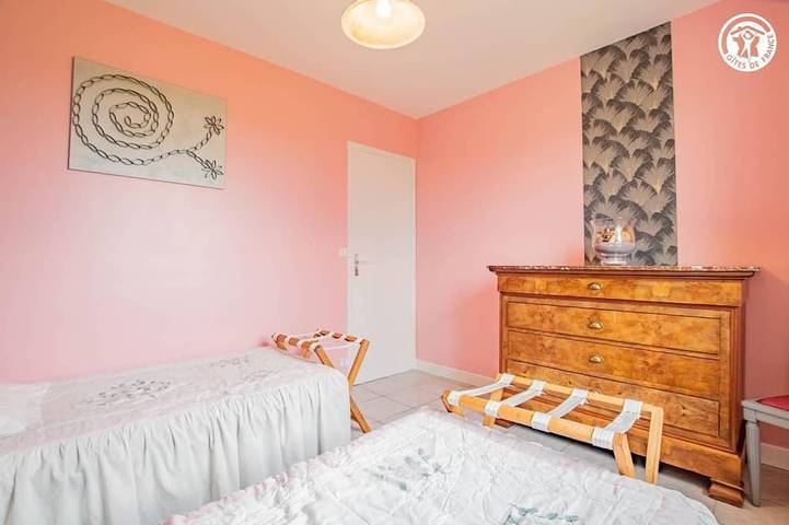 Location de vacances pour 6 personnes, avec jardin à Saint-Didier-sur-Arroux - 3