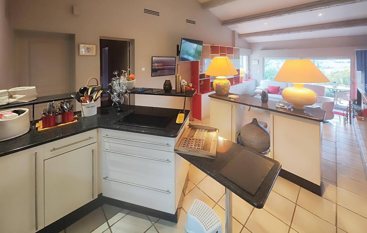 Apartamento de lujo junto al río con piscina y WiFi in Cessenon-sur-Orb, Region de Béziers