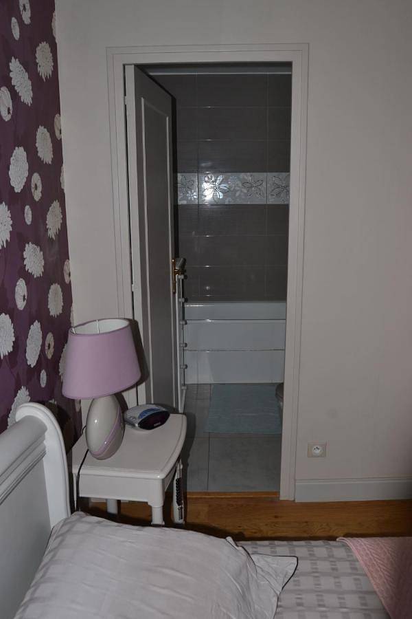 Gîte pour 4 personnes, avec jardin à Saint-Pavace