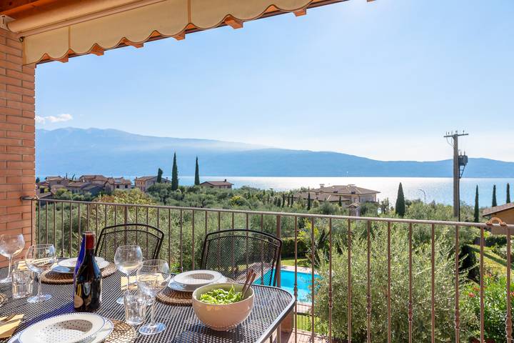 Ferienwohnung für 5 Personen, mit Seeblick und Garten sowie Terrasse - 1