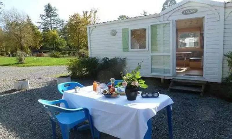 Camping für 4 Personen, mit Kinderpool in Burgund - 3