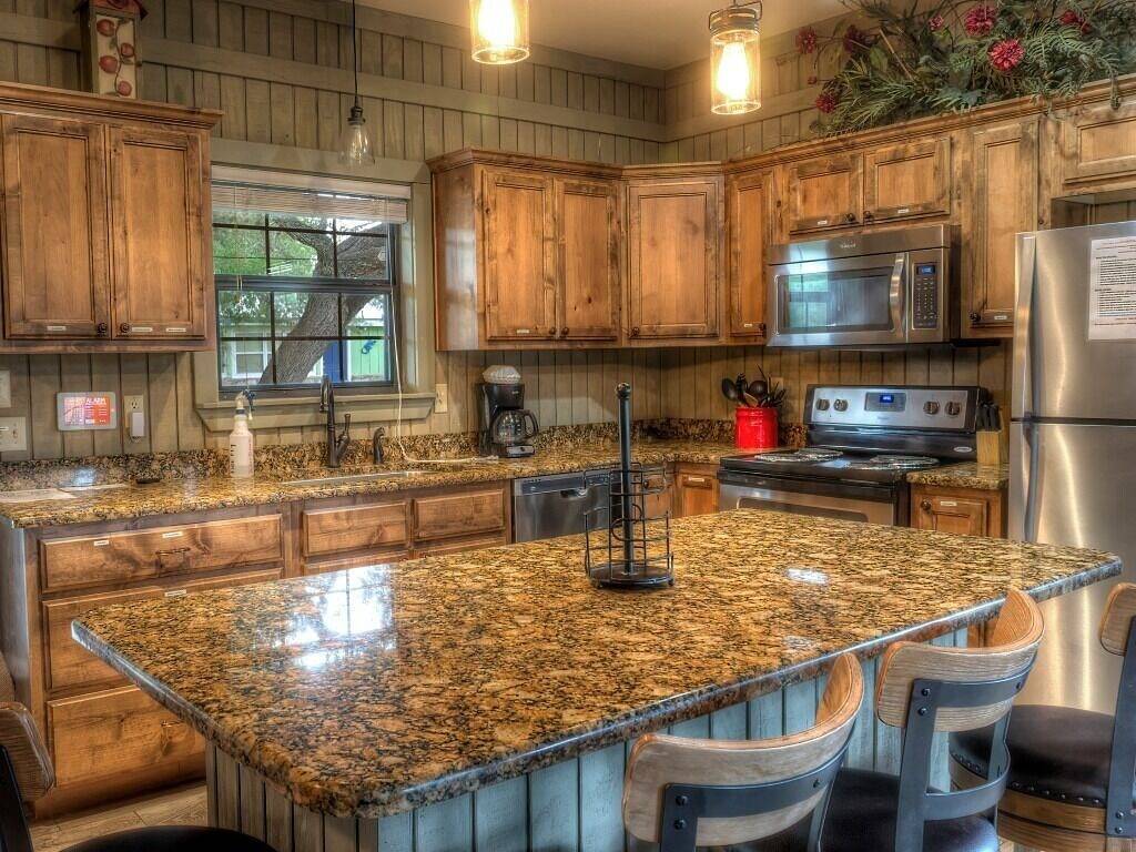 Firefly @ Frio River Vacation Rentals in Concan, Uvalde County