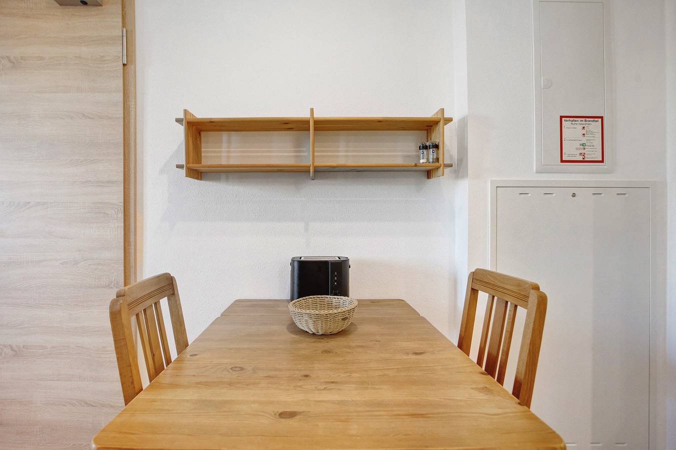 Ganze Wohnung, Ferienwohnung 'Appartement 1' mit Gemeinschaftsterrasse, Gemeinschaftsgarten und Wi-Fi in Kirchseeon, Oberbayern