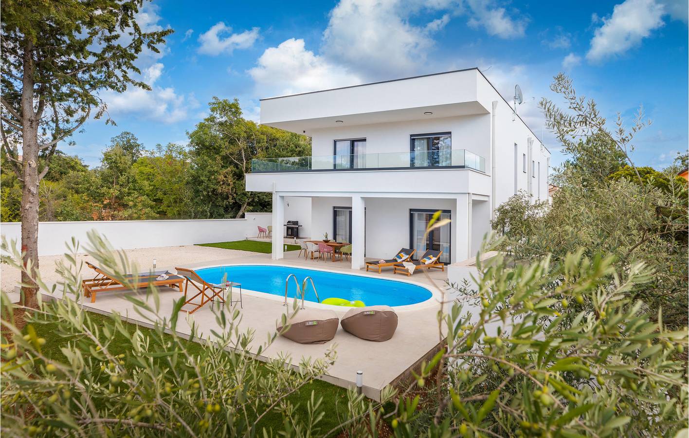 Casa vacanza a Peroj a partire da 376€ a notte
