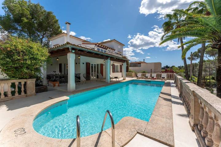 Finca für 8 Personen, mit Garten und Balkon in Portopetro