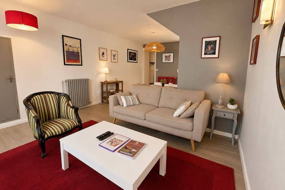 Charmante maison de ville calme avec cour privée in Angoulême, Charente