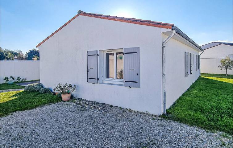 Location de vacances pour 8 personnes, avec jardin et terrasse à Les Portes-en-Ré - 2