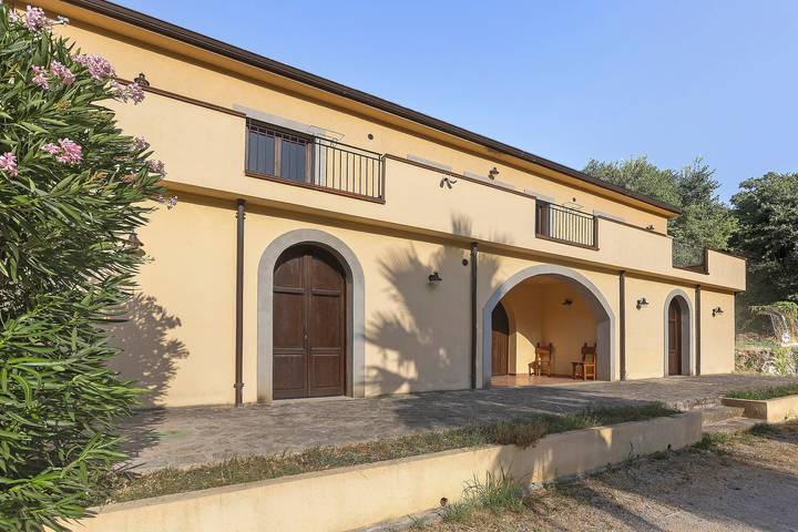 Fattoria San Pio - Cedro Room with Mountain View, Wi-Fi, Breakfast in Naso, Messina Province