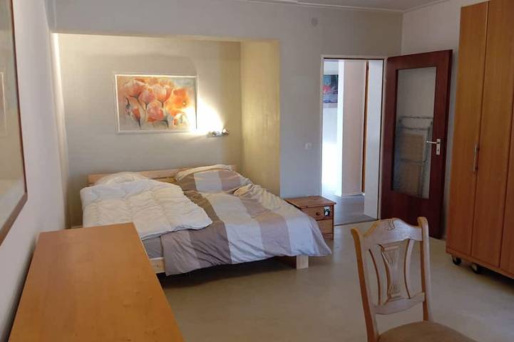 Appartement entier, Apartment close to supermarkets & nature & good connection & balconary in Homberg/Ruhrort/Baerl, Duisbourg