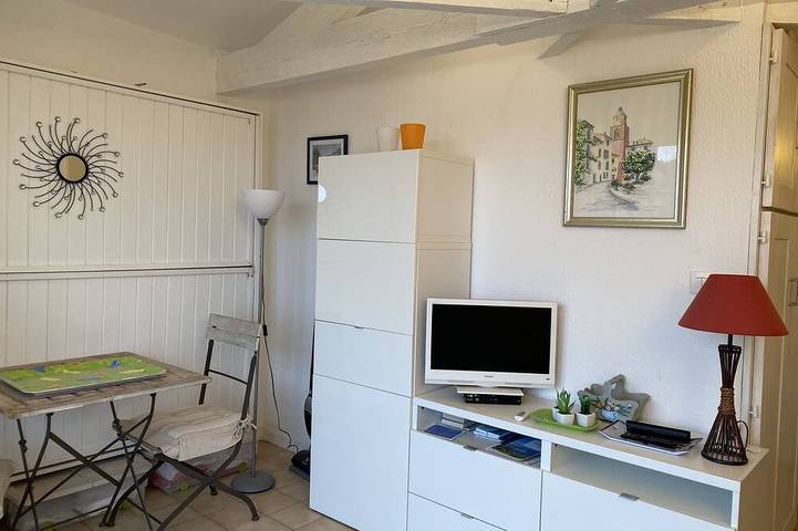 Ganze Wohnung, Charmantes Studio mit Terrasse in Sainte-Maxime, Mittelmeerküste (Frankreich)