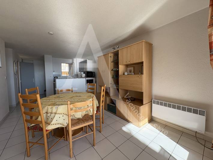 Gîte pour 4 personnes, avec terrasse dans Plage Lazaret - 2