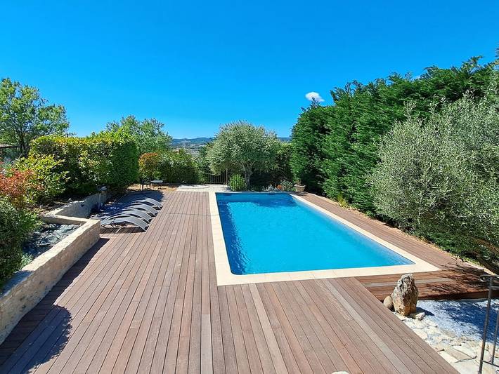 Maison de vacances à Apt avec baignoire in Apt, Parc naturel régional du Luberon