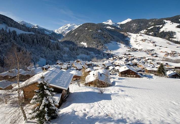 Location de vacances pour 3 personnes dans Arêches
