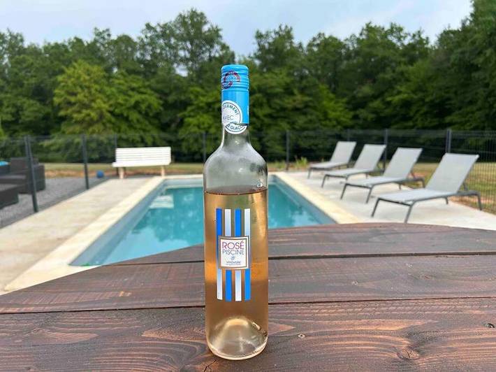 Location de vacances pour 6 personnes, avec jardin ainsi que piscine et terrasse, animaux acceptés à Sainte-Trie - 3