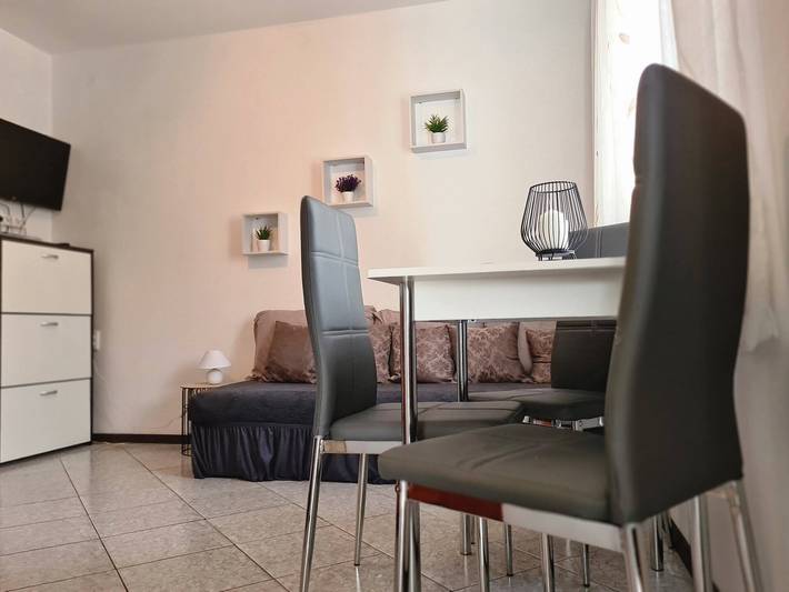 Ferienwohnung für 3 Personen, mit Balkon/Terrasse, mit Haustier in Baska