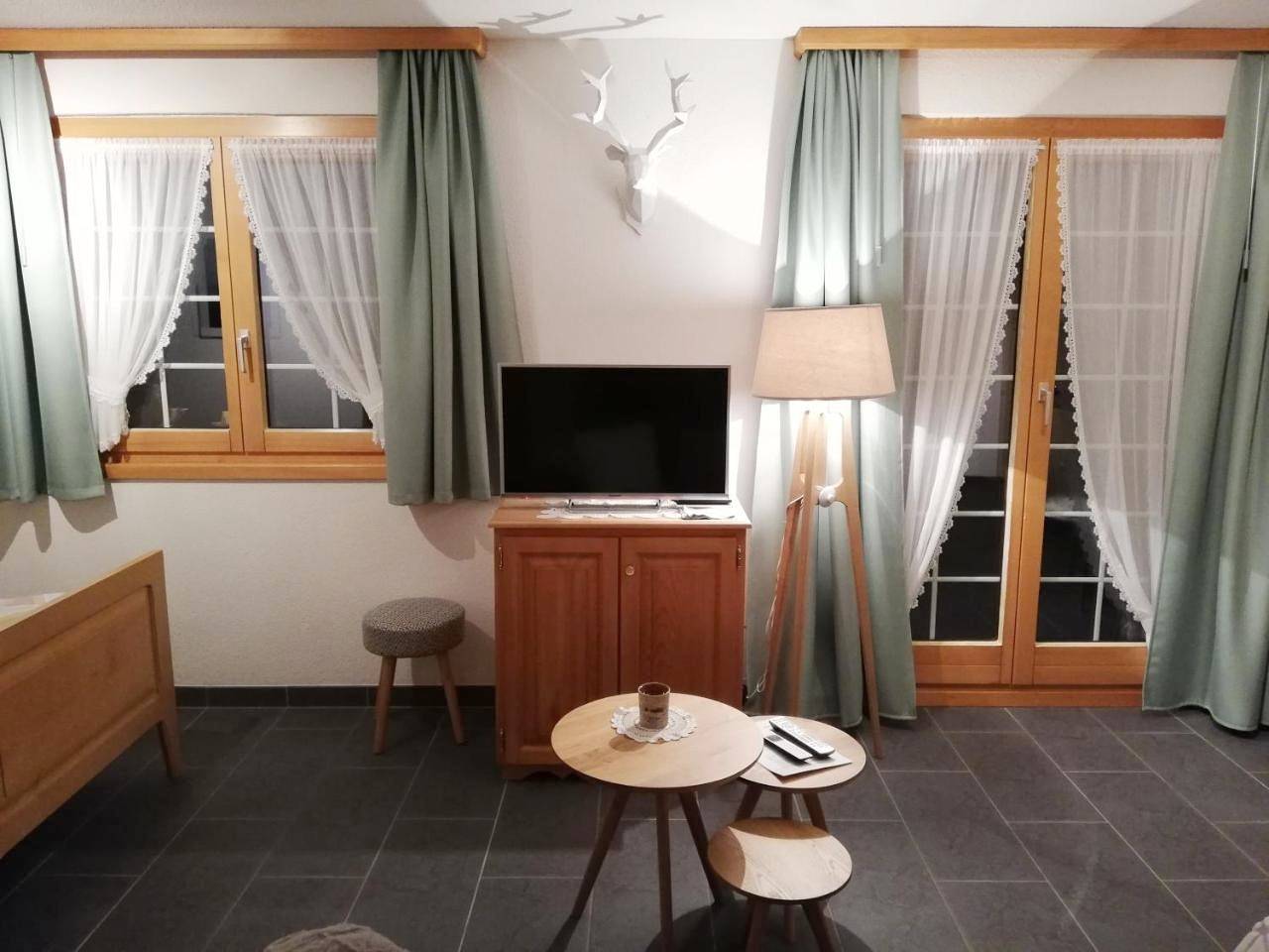 Ganze Wohnung, Studio Bel-Hüs / Bel-Häx in Naters, Brig