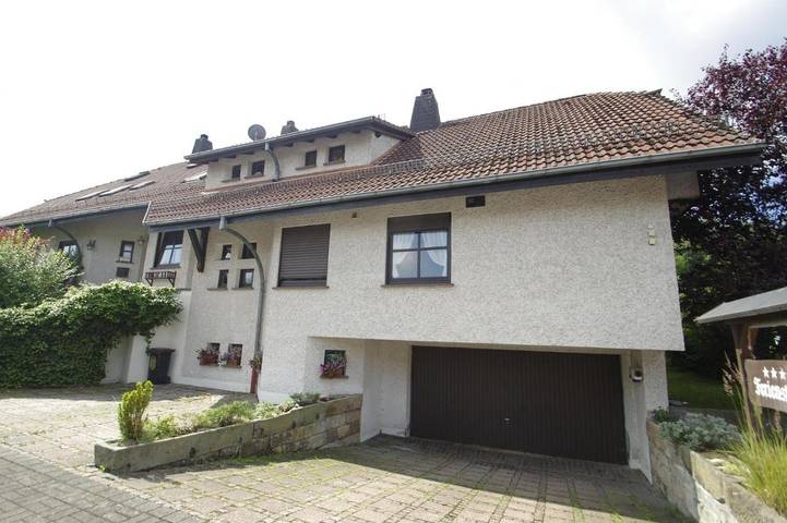 Ferienwohnung für 4 Personen, mit Terrasse und Garten sowie Ausblick