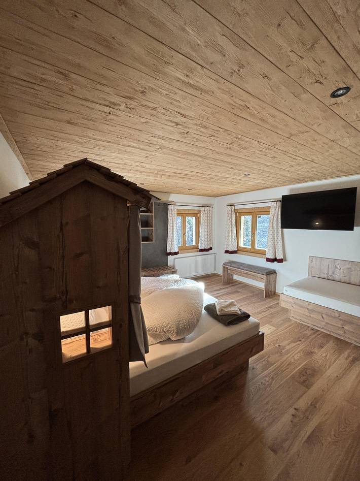 Ganze Ferienwohnung, Gästehaus Mathilda in Gaschurn, Gaschurn und Umgebung
