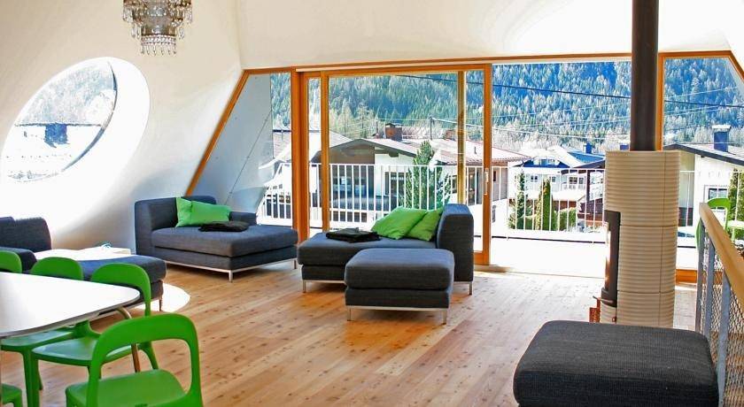Villa für 18 Personen, mit Ausblick und Sauna sowie Garten, kinderfreundlich im Ötztal - 2