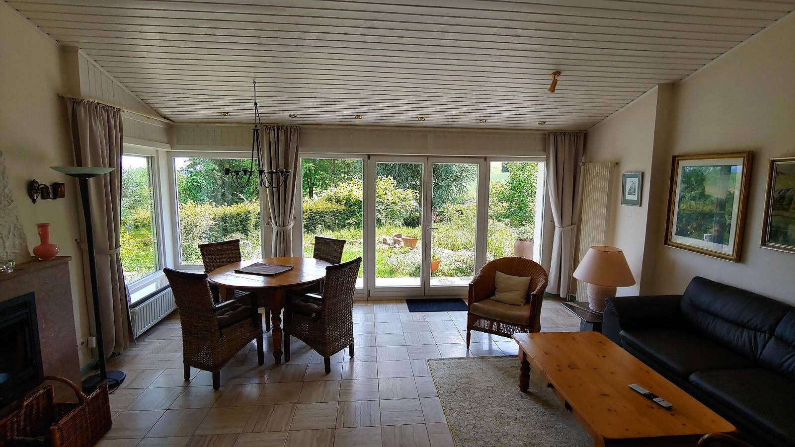 Ferienhaus mit Sonnenlage und Panoramablick. in Lissendorf, Vulkaneifel