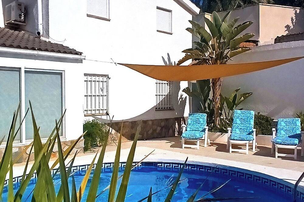 El Oasis 🌴 Privates Ferienhaus | Spa im Winter & Pool im Sommer | Nahe Leana in Los Baños (Fortuna), Fortuna