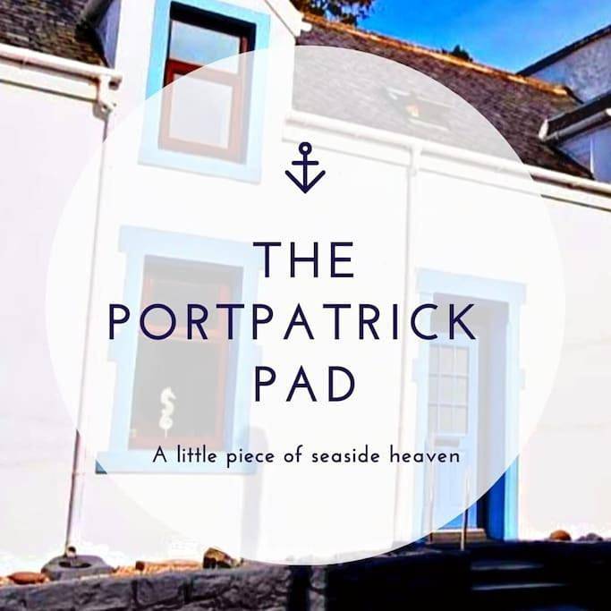 The Portpatrick Pad - A cosy 3 bed cottage, w. sea views & garden office in Portpatrick, Dumfries and Galloway