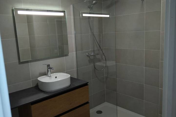 Gîte pour 4 personnes, avec jacuzzi à Pontault-Combault - 3