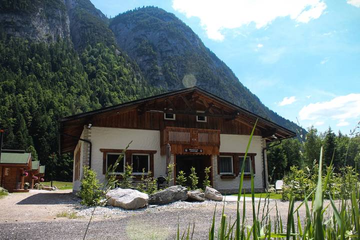 Bungalow für 8 Personen, mit Garten und Sauna, mit Haustier in Tirol